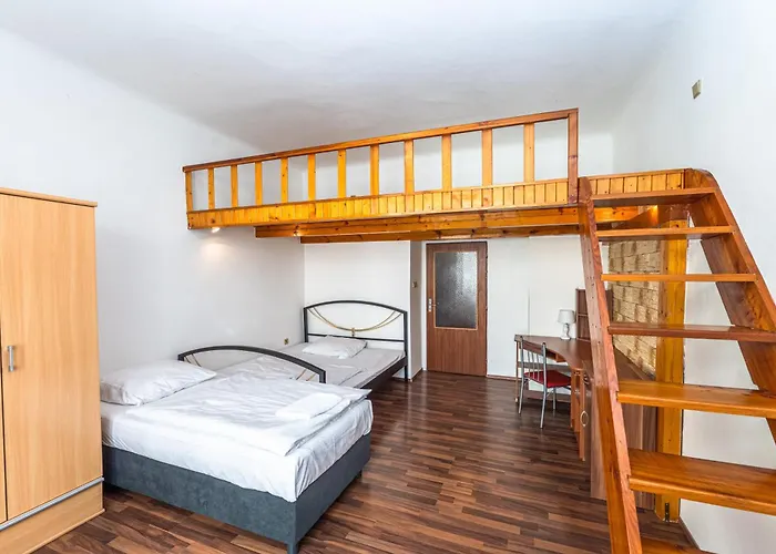 Apartment Charkovska 18